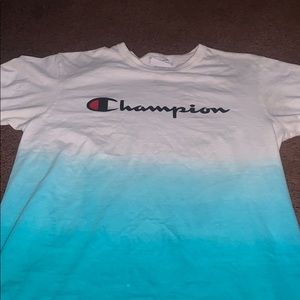 Champion T-shirt